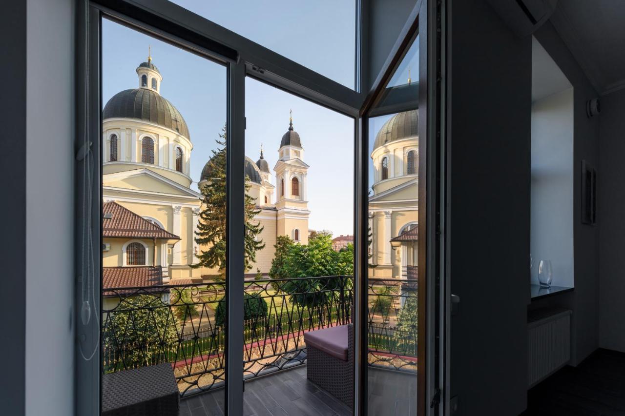 Apart Hotel Fusion Chernivtsi Luaran gambar