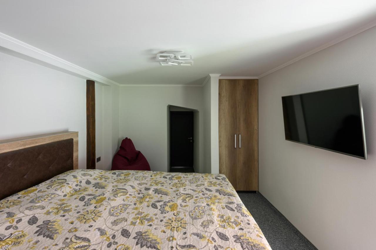 Apart Hotel Fusion Chernivtsi Luaran gambar